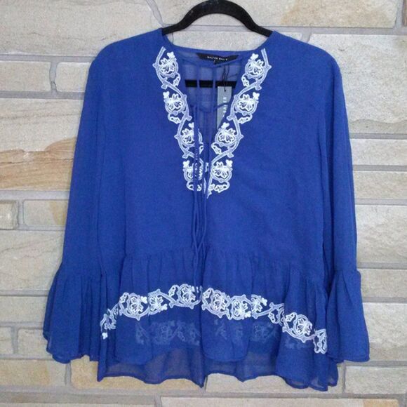 Walter Baker Embroidered Semi Sheer Peasant Top large NWT - Picture 3 of 7